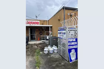 5030 W 12th Ave, Hialeah, FL 33012 - Photo 3