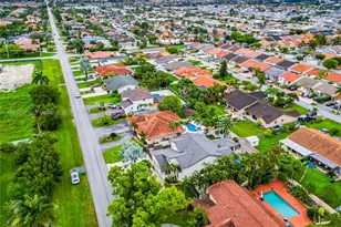 10298 NW 130th St, Hialeah Gardens, FL 33018 - Photo 59