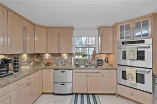 10298 NW 130th St, Hialeah Gardens, FL 33018 - Photo 15