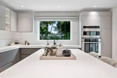 8825 NE 10th Ave, Miami, FL 33138 - Photo 15