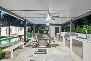 8825 NE 10th Ave, Miami, FL 33138 - Photo 37