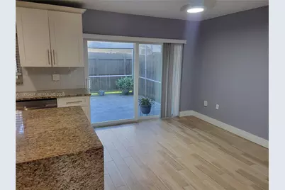 1325 NW 123rd Ter, Pembroke Pines, FL 33026 - Photo 5