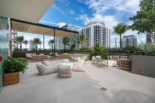11 NE 6th St, Miami, FL 33132 - Photo 27