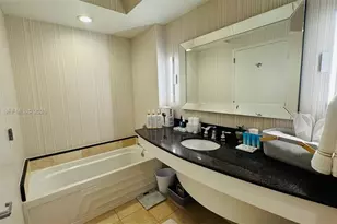 18001 Collins Ave, Sunny Isles Beach, FL 33160 - Photo 33