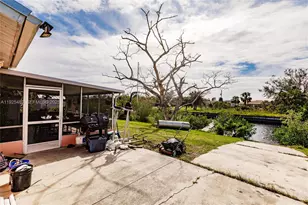 18406 Van Nuys Cir, Other City - In The State Of Florida, FL 33948 - Photo 25