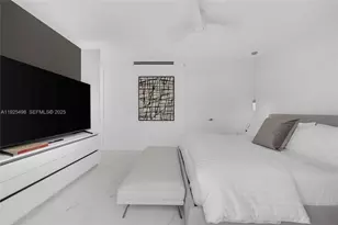 100 S Pointe Dr, Miami Beach, FL 33139 - Photo 25