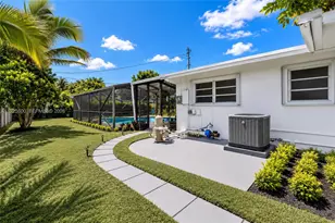 909 NE 7th St, Pompano Beach, FL 33060 - Photo 17