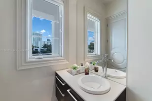 142 S Island Dr, Golden Beach, FL 33160 - Photo 23