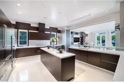 142 S Island Dr, Golden Beach, FL 33160 - Photo 9