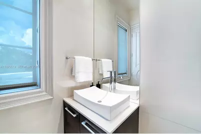 142 S Island Dr, Golden Beach, FL 33160 - Photo 25