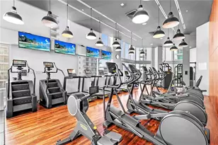 1300 Brickell Bay Dr, Miami, FL 33131 - Photo 17