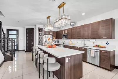 9114 NW 158th St, Miami Lakes, FL 33018 - Photo 7