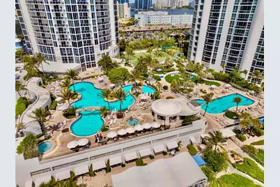 18001 Collins Ave #2512, Sunny Isles Beach, FL 33160 - Photo 23