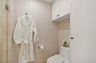 18001 Collins Ave, Sunny Isles Beach, FL 33160 - Photo 17