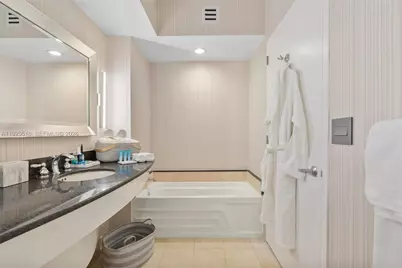 18001 Collins Ave #2512, Sunny Isles Beach, FL 33160 - Photo 15