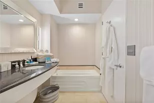 18001 Collins Ave, Sunny Isles Beach, FL 33160 - Photo 15