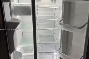 1075 W 68th St, Hialeah, FL 33014 - Photo 13