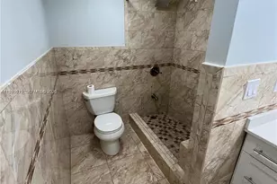 1075 W 68th St, Hialeah, FL 33014 - Photo 15