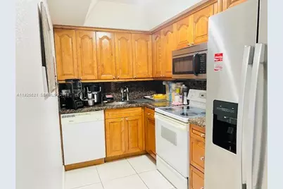 17530 NW 68th Ave #C2007, Hialeah, FL 33015 - Photo 5