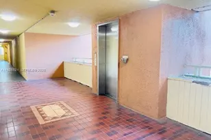 17530 NW 68th Ave, Hialeah, FL 33015 - Photo 15