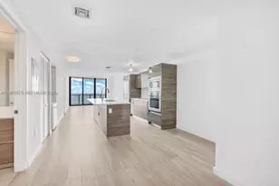 460 NE 28th St, Miami, FL 33137 - Photo 9