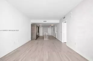 460 NE 28th St, Miami, FL 33137 - Photo 11