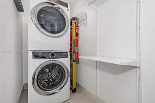 2621 S Parkview Dr, Hallandale Beach, FL 33009 - Photo 29