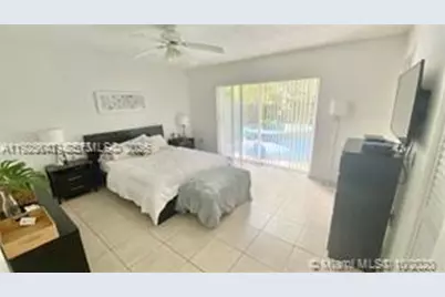 5722 NW 101st Ct, Doral, FL 33178 - Photo 7