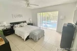 5722 NW 101st Ct, Doral, FL 33178 - Photo 7