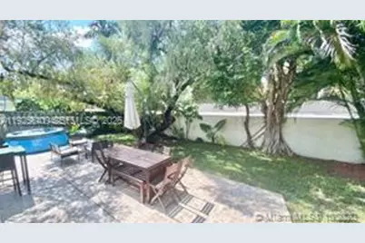 5722 NW 101st Ct, Doral, FL 33178 - Photo 3