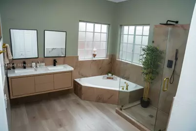 8204 NW 165 St Th, Miami Lakes, FL 33016 - Photo 11