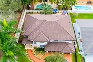 8204 NW 165 St Th, Miami Lakes, FL 33016 - Photo 13