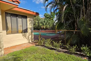 1327 NW 87th Terrace, Coral Springs, FL 33071 - Photo 7