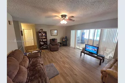 1327 NW 87th Ter, Coral Springs, FL 33071 - Photo 19