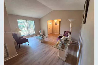 1327 NW 87th Ter, Coral Springs, FL 33071 - Photo 15