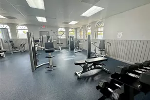 18250 Mediterranean Blvd, Hialeah, FL 33015 - Photo 23