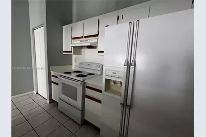 18250 Mediterranean Blvd #1508, Hialeah, FL 33015 - Photo 7