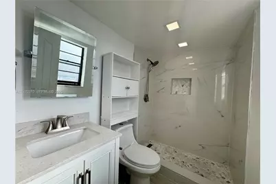 18250 Mediterranean Blvd #1508, Hialeah, FL 33015 - Photo 5