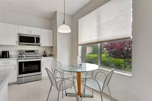 16103 Opal Creek Dr, Weston, FL 33331 - Photo 9