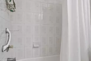 18615 NW 84th Pl., Hialeah, FL 33015 - Photo 25