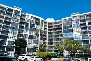 1000 Parkview Dr, Hallandale Beach, FL 33009 - Photo 1