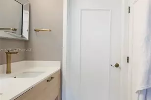 16385 Biscayne Blvd, North Miami Beach, FL 33160 - Photo 39