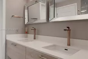 16385 Biscayne Blvd, North Miami Beach, FL 33160 - Photo 33