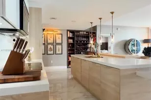 16385 Biscayne Blvd, North Miami Beach, FL 33160 - Photo 15