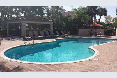 9788 Nob Hill Ct #9788, Sunrise, FL 33351 - Photo 3