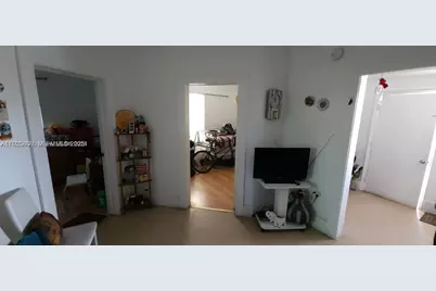 251 NW 34th Ter, Miami, FL 33127 - Photo 5