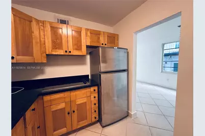 1150 Euclid Ave #104, Miami Beach, FL 33139 - Photo 3