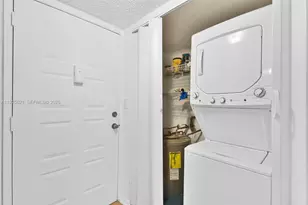 10501 W Broward Blvd, Plantation, FL 33324 - Photo 9