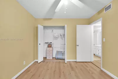 10501 W Broward Blvd #304, Plantation, FL 33324 - Photo 19