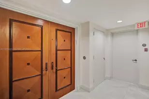 17555 Collins Ave, Sunny Isles Beach, FL 33160 - Photo 27